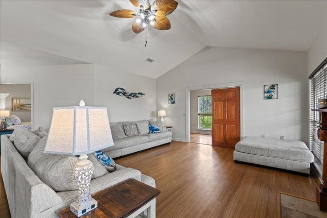 6136 SW 358 Highway, Steinhatchee, FL 32359