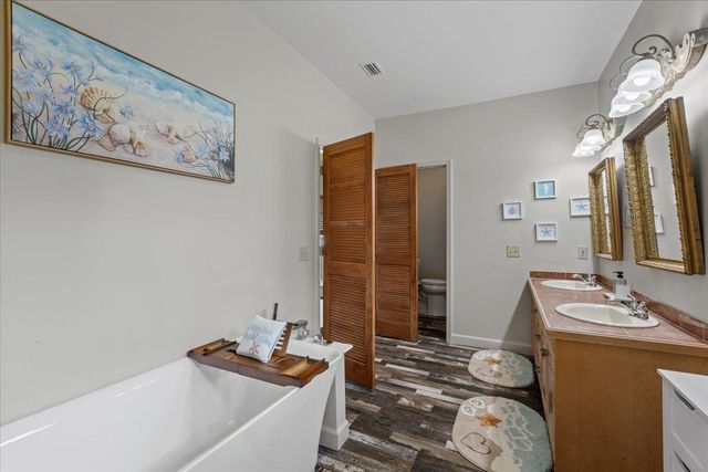 6136 SW 358 Highway, Steinhatchee, FL 32359