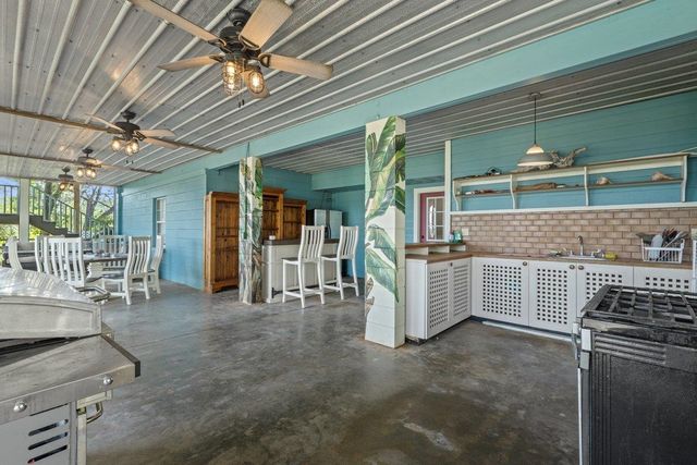 6136 SW 358 Highway, Steinhatchee, FL 32359