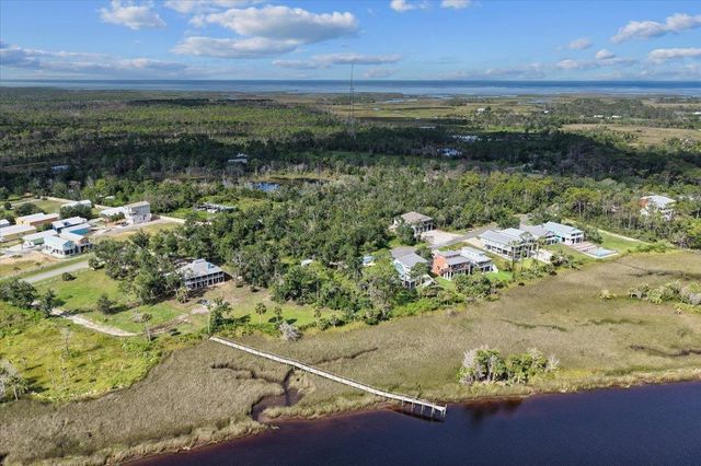 6136 SW 358 Highway, Steinhatchee, FL 32359