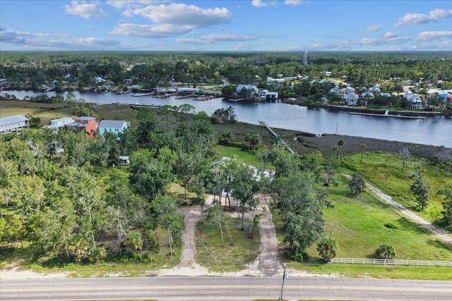 6136 SW 358 Highway, Steinhatchee, FL 32359
