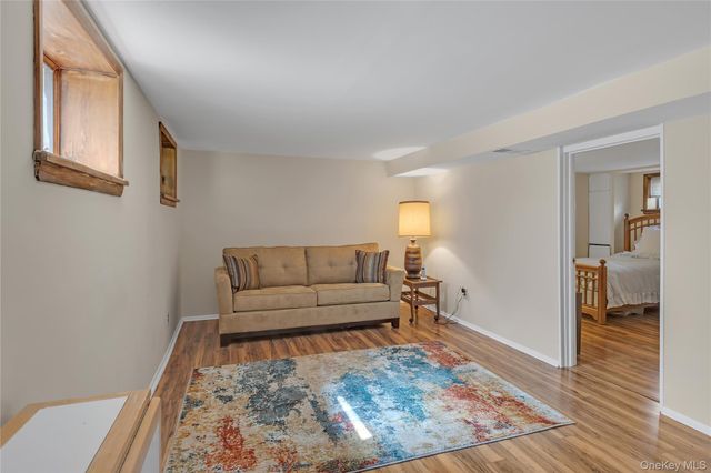 472 Bohemia Parkway, Sayville, NY 11782