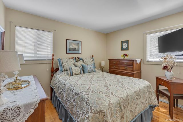 472 Bohemia Parkway, Sayville, NY 11782