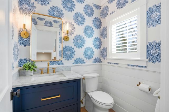 9 Pelham Road, Lexington, MA 02421