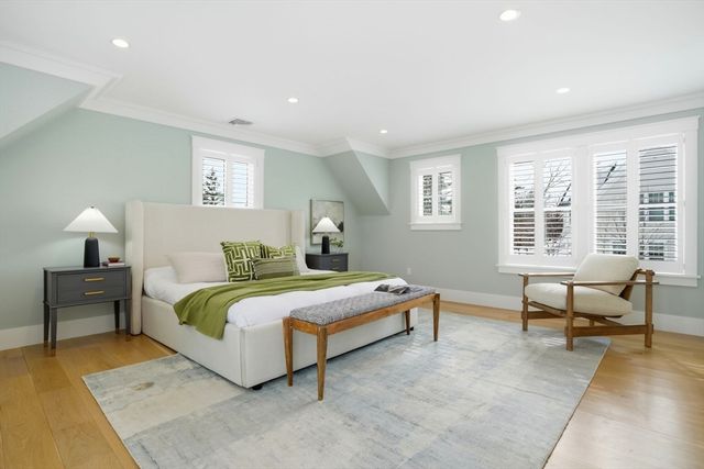 9 Pelham Road, Lexington, MA 02421