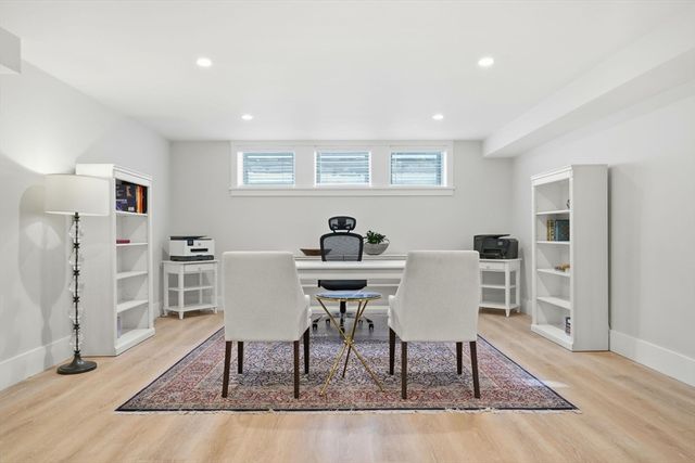 9 Pelham Road, Lexington, MA 02421