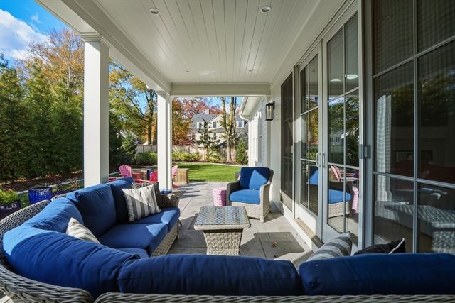 9 Pelham Road, Lexington, MA 02421