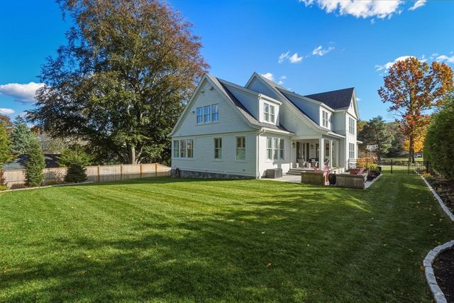 9 Pelham Road, Lexington, MA 02421