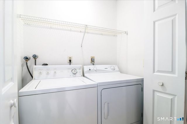 29 Ledgewood Drive 29, Brookfield, CT 06804