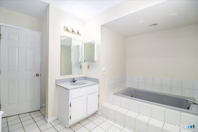 29 Ledgewood Drive 29, Brookfield, CT 06804