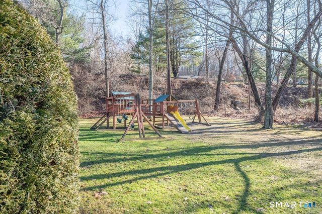 29 Ledgewood Drive 29, Brookfield, CT 06804