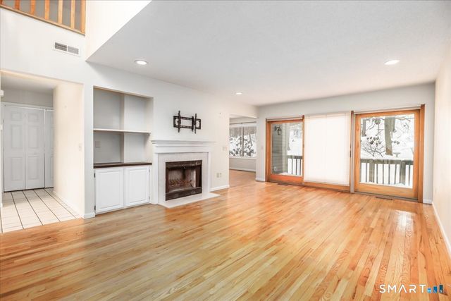 29 Ledgewood Drive 29, Brookfield, CT 06804