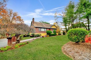 169 Old Mamaroneck Road, White Plains, NY 10605