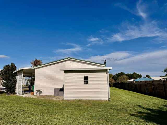 1697 SW 35th Circle, Okeechobee, FL 34974