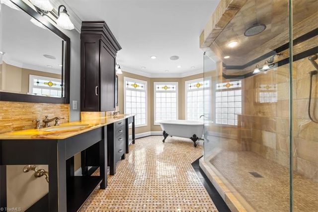 3805 Waldenbrook Road, Greensboro, NC 27407