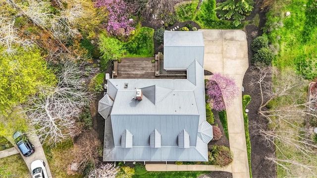 3805 Waldenbrook Road, Greensboro, NC 27407