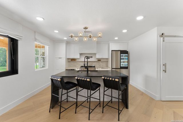 706 Kenilworth, San Antonio, TX 78209