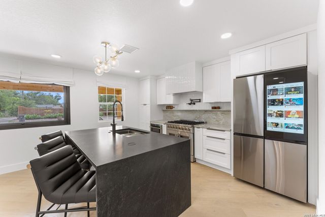 706 Kenilworth, San Antonio, TX 78209