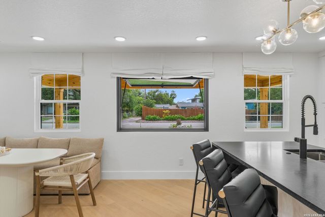 706 Kenilworth, San Antonio, TX 78209