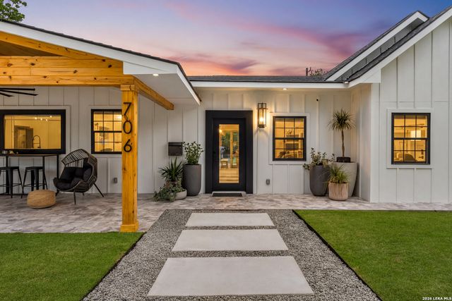 706 Kenilworth, San Antonio, TX 78209