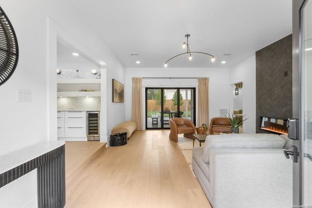 706 Kenilworth, San Antonio, TX 78209