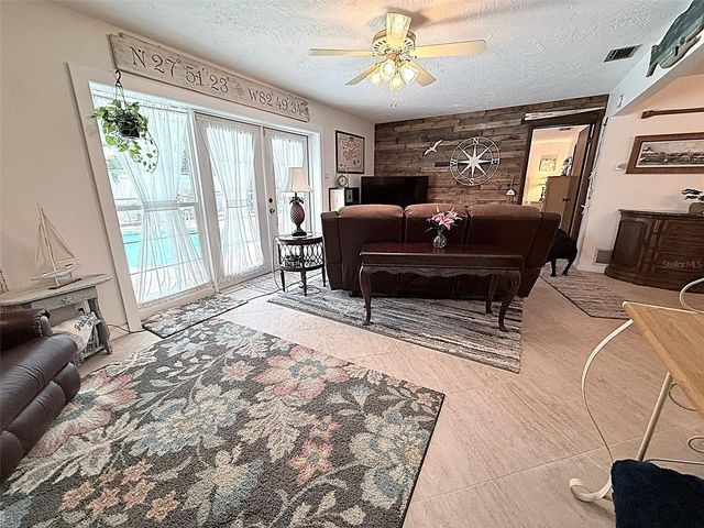 13569 91ST AVENUE, Seminole, FL 33776