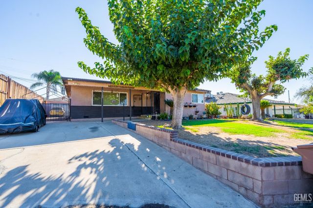 2113 Lantana Way, Bakersfield, CA 93306