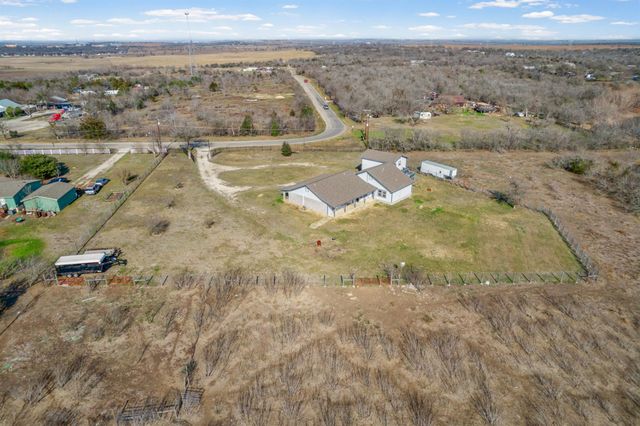 537 Mesa DR, Del Valle, TX 78617