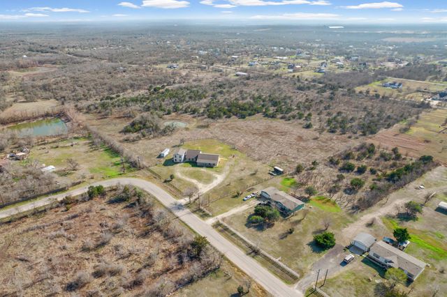 537 Mesa DR, Del Valle, TX 78617