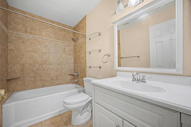 537 Mesa DR, Del Valle, TX 78617