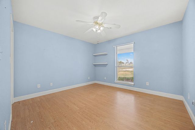 537 Mesa DR, Del Valle, TX 78617