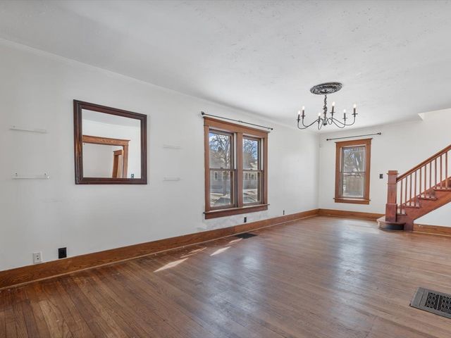 825 E Central Park Avenue, Davenport, IA 52803