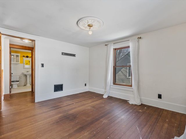 825 E Central Park Avenue, Davenport, IA 52803