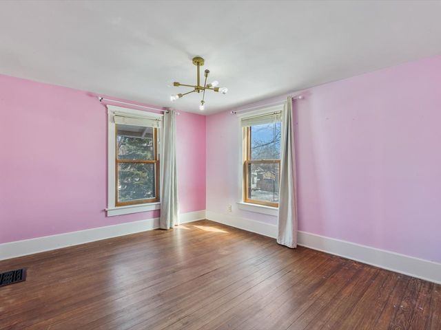 825 E Central Park Avenue, Davenport, IA 52803