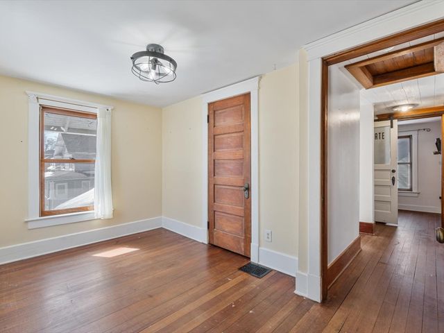 825 E Central Park Avenue, Davenport, IA 52803