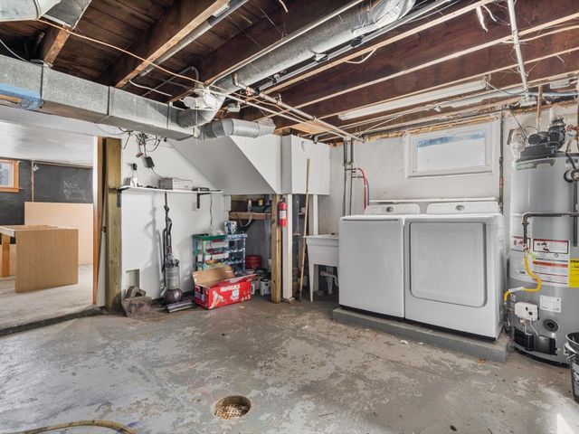 825 E Central Park Avenue, Davenport, IA 52803