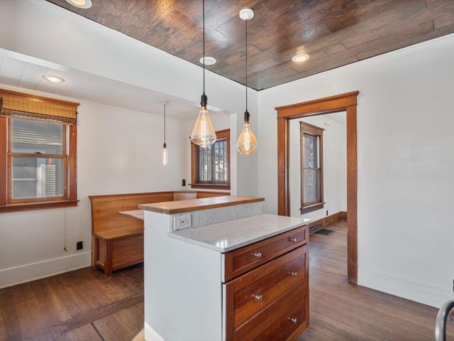 825 E Central Park Avenue, Davenport, IA 52803