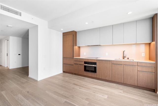 333 Ward Avenue 2508, Honolulu, HI 96814