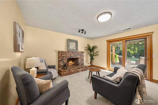 22329 SE 244th Place, Maple Valley, WA 98038