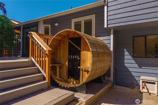 22329 SE 244th Place, Maple Valley, WA 98038