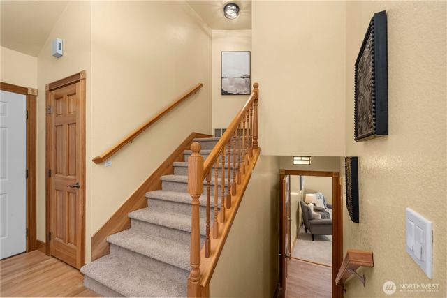 22329 SE 244th Place, Maple Valley, WA 98038