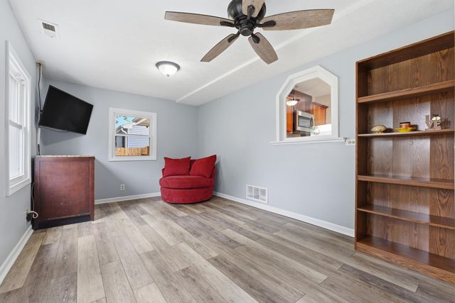 1202 SILVER Lane, Carter Lake, IA 51510