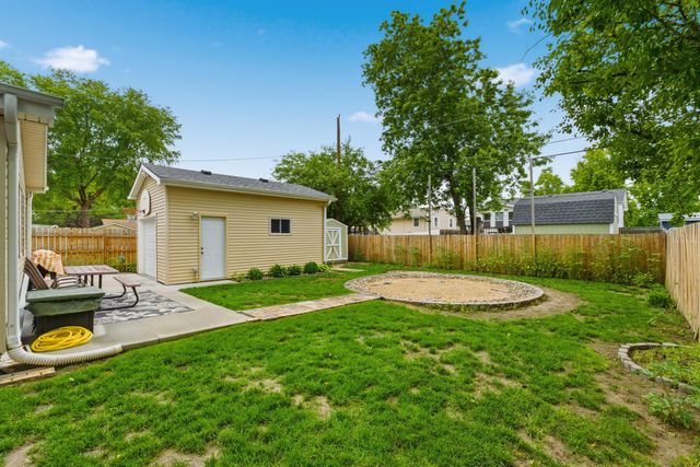 1202 SILVER Lane, Carter Lake, IA 51510