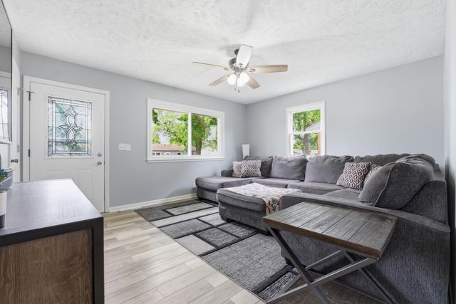 1202 SILVER Lane, Carter Lake, IA 51510