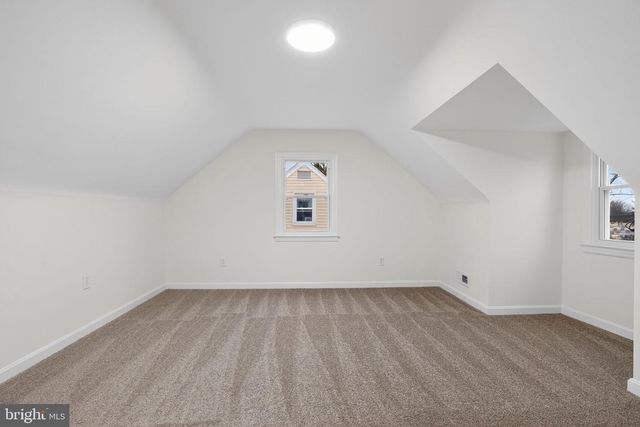 318 HOLY CROSS RD, Baltimore, MD 21225