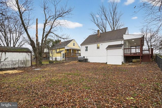 318 HOLY CROSS RD, Baltimore, MD 21225