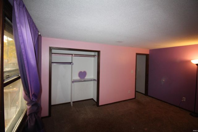 2712 Rolling Meadows Lane, New Haven, IN 46774