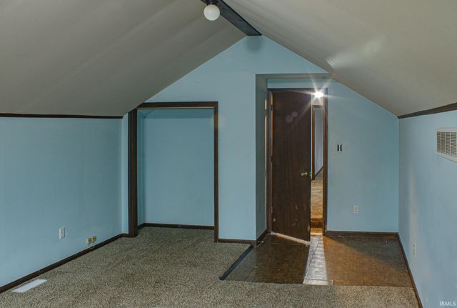 2712 Rolling Meadows Lane, New Haven, IN 46774