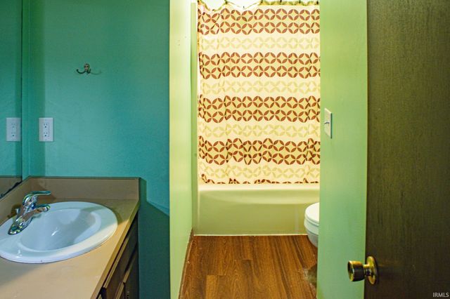 2712 Rolling Meadows Lane, New Haven, IN 46774