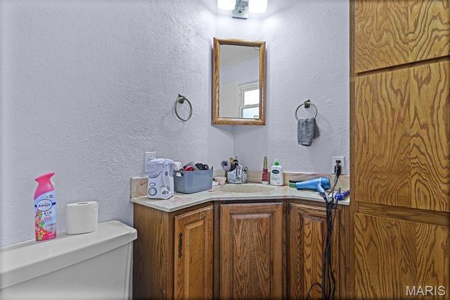 102 Toni Court, Collinsville, IL 62234